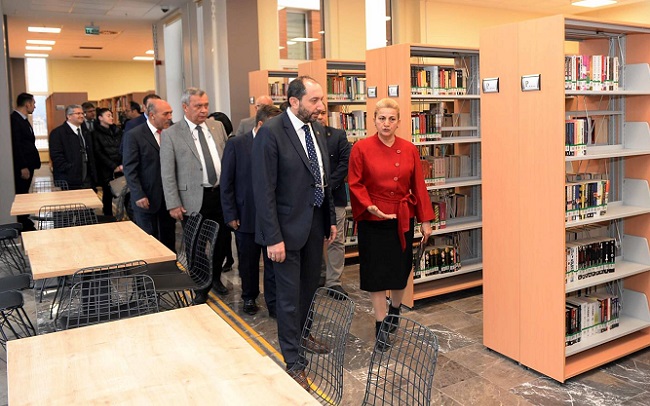 HİTÜ’DE MERKEZ KÜTÜPHANESİ HİZMETE AÇILDI