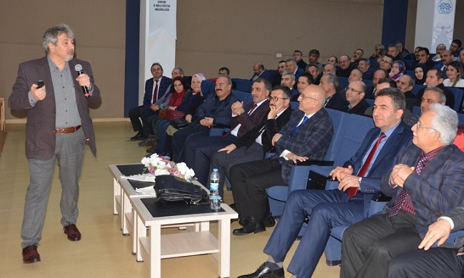 OKUL YÖNETİCİLERİNE LİDERLİK EĞİTİMİ