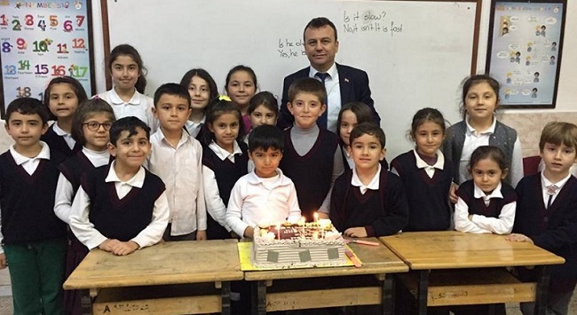 487 ÖĞRENCİNİN DOĞUM GÜNÜ KUTLANDI
