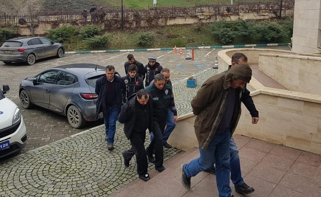 ORMANDA SUÇÜSTÜ YAKALANDILAR