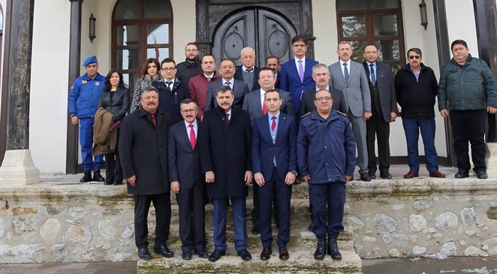 VALİ MECİTÖZÜ’NDE İNCELEMELERDE BULUNDU