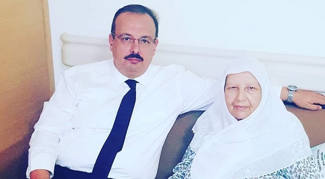 ÇORUMLU VALİ ANNESİNİ KAYBETTİ