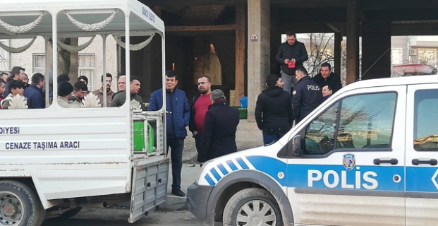 İNŞAATTA AV TÜFEĞİYLE İNTİHAR!