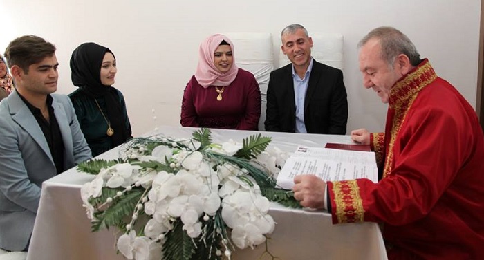 SEVGİLİLER GÜNÜNDE NİKAHLARI KIYILDI