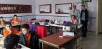 OKULLARI ZİYARET ETTİ SORUNLARI DİNLEDİ