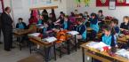 KÖY OKULLARINI ZİYARET ETTİ