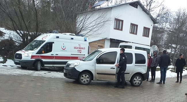 YAŞLI KADINI EVDE ÖLÜ BULDULAR