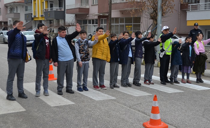 KURALLARA UYMAYANLARA 488 LİRA CEZA
