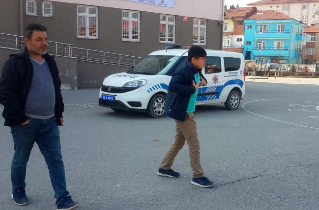 OKULDA PİTBULL DEHŞETİ YAŞANDI