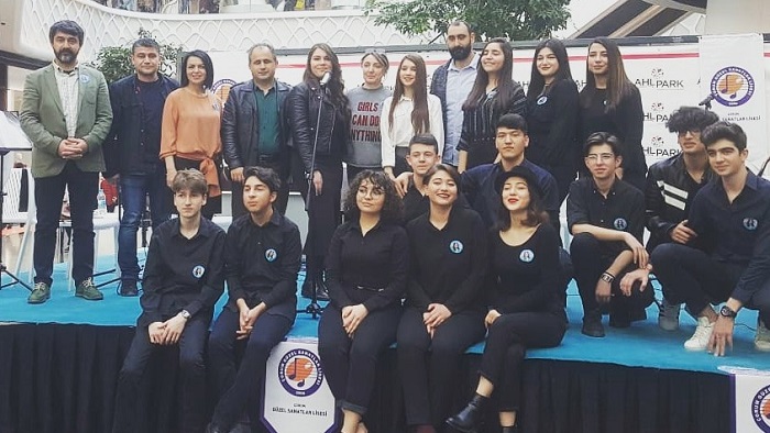 GÜZEL SANATLAR BARIŞ MANÇO’YU ANDI