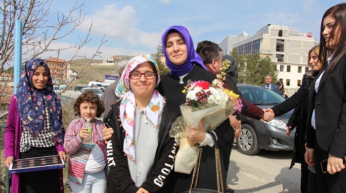 AZİME ÇİFTÇİ’DEN BAYAT ZİYARETİ