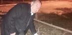 PARKIN KABLOLARI BALTAYLA KESİLDİ