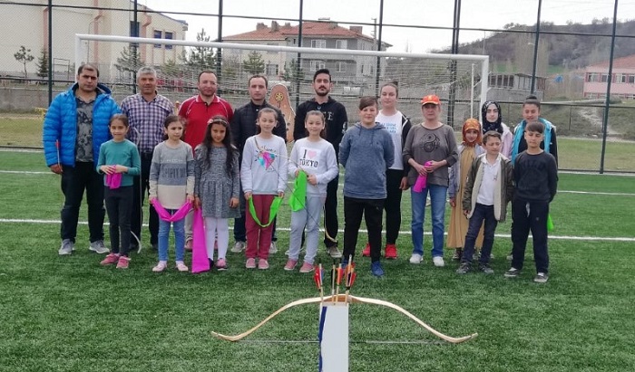 MECİTÖZÜN’DE TÜRK OKÇULUĞU KURSU AÇILDI
