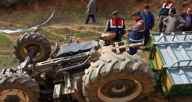 TRAKTÖRÜN ALTINDA CAN VERDİ