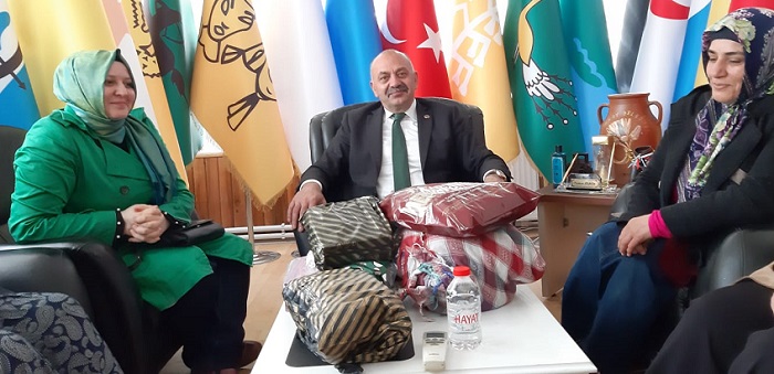 AK KADINLAR BAŞKAN İSBİR’İ KUTLADI