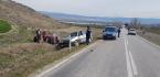 OTOMOBİL ŞARAMPOLE DEVRİLDİ