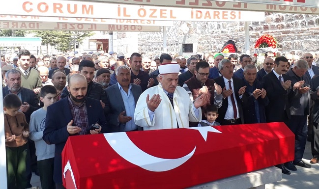 KIBRIS GAZİSİ DUALARLA UĞURLANDI