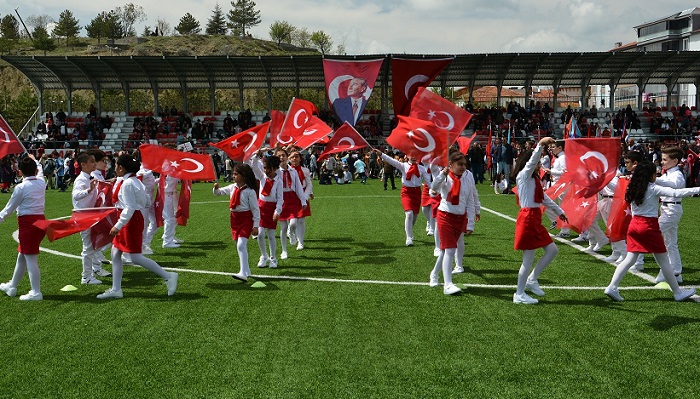 Belediye’den 23 Nisan çocuk şenliği