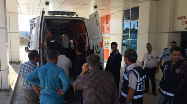 KÖSTEBEK TABANCASI YARALADI