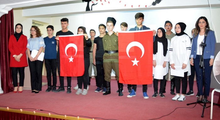 ÖĞRENCİLERDEN 19 MAYIS’A ÖZEL PROGRAM