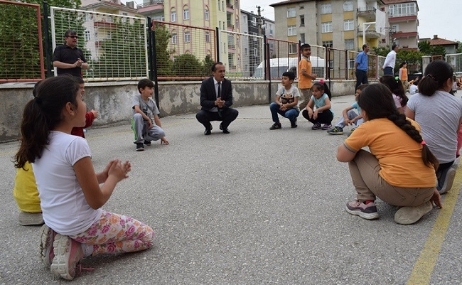 ÖĞRENCİLER DIŞARIDA EĞİTİM GÖRDÜ
