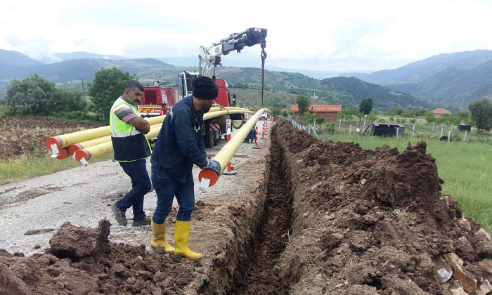 OĞUZLAR’DA DOĞALGAZA KAVUŞUYOR