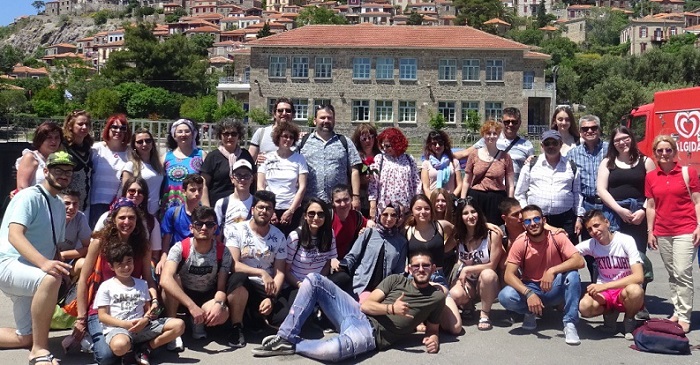 YUNANİSTAN’DA HÜNERLERİNİ SERGİLEDİLER
