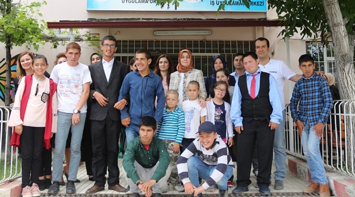 AZİME ÇİFTÇİ ZİYARETLERE DEVAM EDİYOR