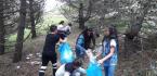 BÜYÜKLER KİRLETTİ ÇOCUKLAR TEMİZLEDİ
