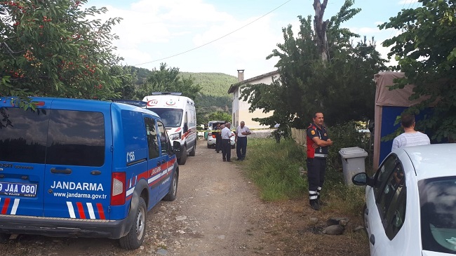 GİRDİĞİ HAVUZDA ÖLÜ BULUNDU