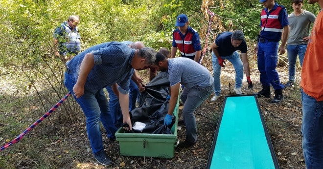 NOHUT TARLASINDA ÖLÜ BULUNDU
