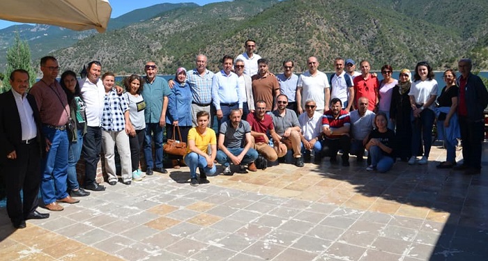 GAZETECİLER ALTINKOZ’DA STRES ATTI