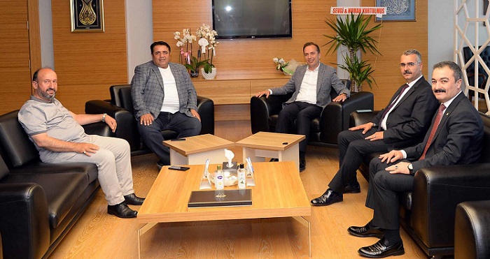 VEKİLLERDEN REKTÖR ÖZTÜRK’E ZİYARET