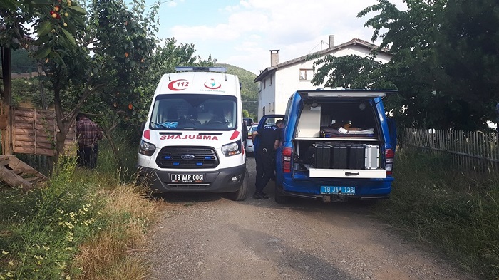 YAŞLI KADIN EVİNDE ÖLÜ BULUNDU