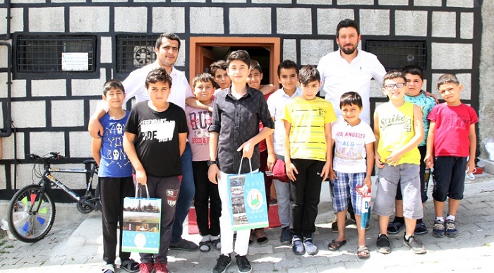 KUR’AN KURSU ÖĞRENCİLERİNE İKRAM