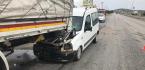 OTOMOBİL TIRA ARKADAN ÇARPTI