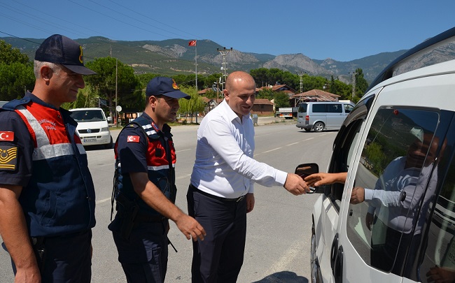 KAYMAKAM TRAFİK DENETİMİ YAPTI