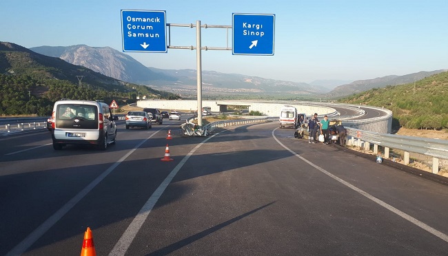 O KAVŞAKTA YİNE KAZA YAŞANDI