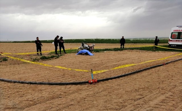 TARLADA CANSIZ BEDENİ BULUNDU
