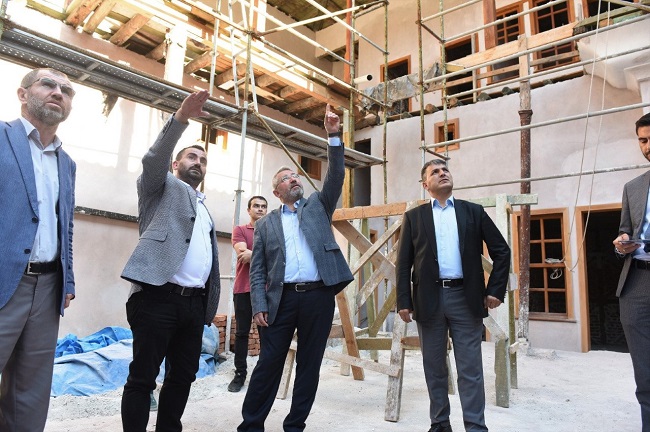 BAŞKAN VELİPAŞA HANINI İNCELEDİ