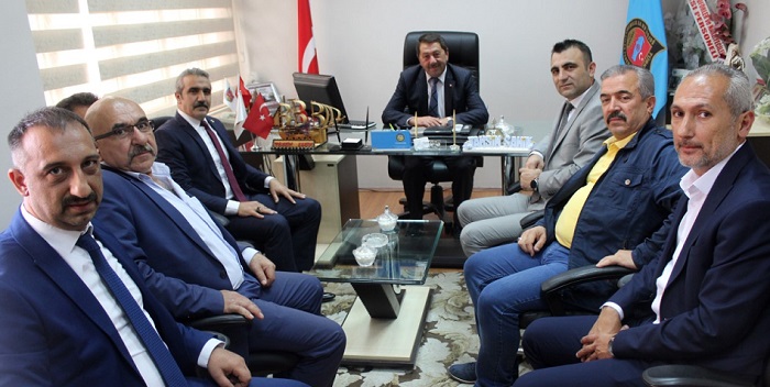 MHP ŞOFÖRLER ODASINI ZİYARET ETTİ