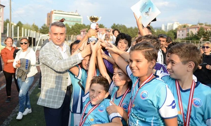 MAVİ AY GENÇLİKSPOR ŞAMPİYON OLDU