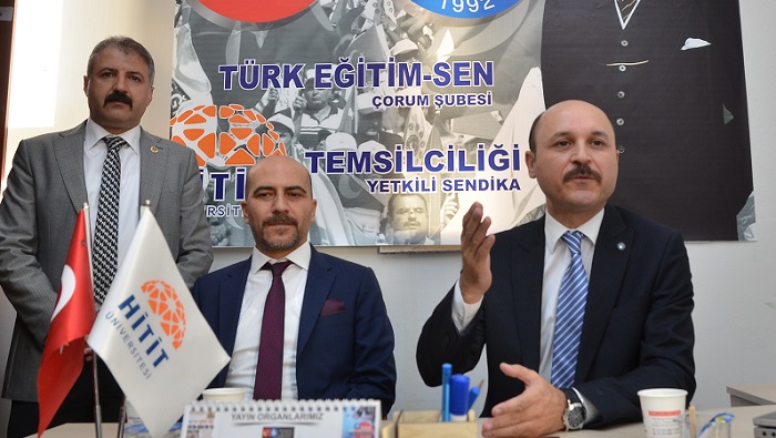 TEREDDÜTSÜZ DEVLETİMİZİN YANINDAYIZ