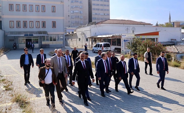 ESKİ DEVLET HASTANESİNDE İNCELEME YAPTI