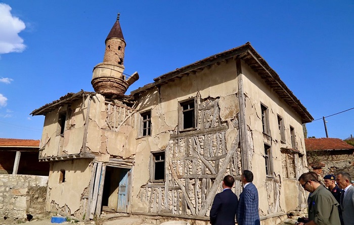 TARİHİ CAMİ YENİDEN CANLANDIRILACAK