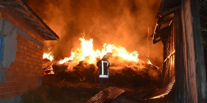 YANGINDA EV TAMAMEN YANDI