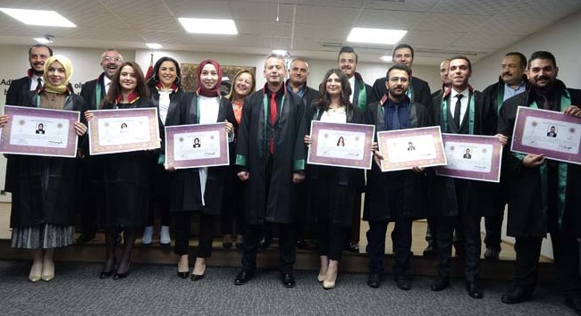 ÇORUM’DA 7 AVUKAT CÜBBE GİYDİ