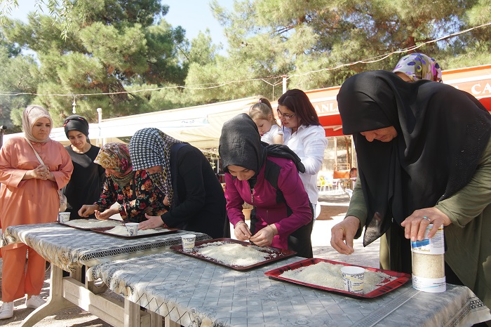 AYIKLA PİRİNCİN TAŞINI YARIŞMASI