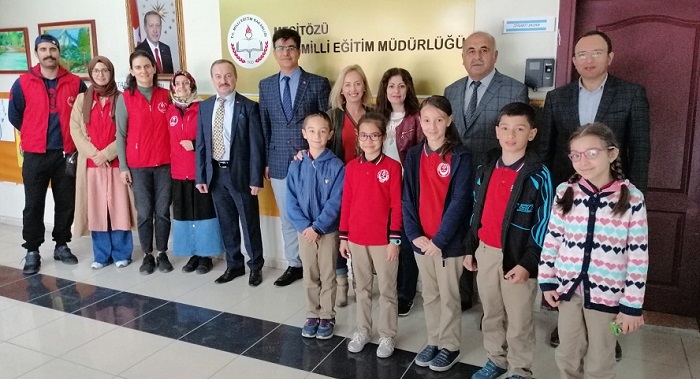 MECİTÖZÜ’NDE EĞİTİM ATÖLYELERİNİ GEZDİLER
