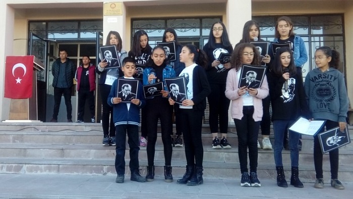 ATATÜRK’Ü ANMA PROGRAMI DÜZENLEDİLER